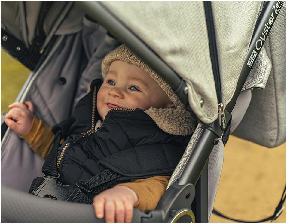 bequemer und sicherer Kinderwagen